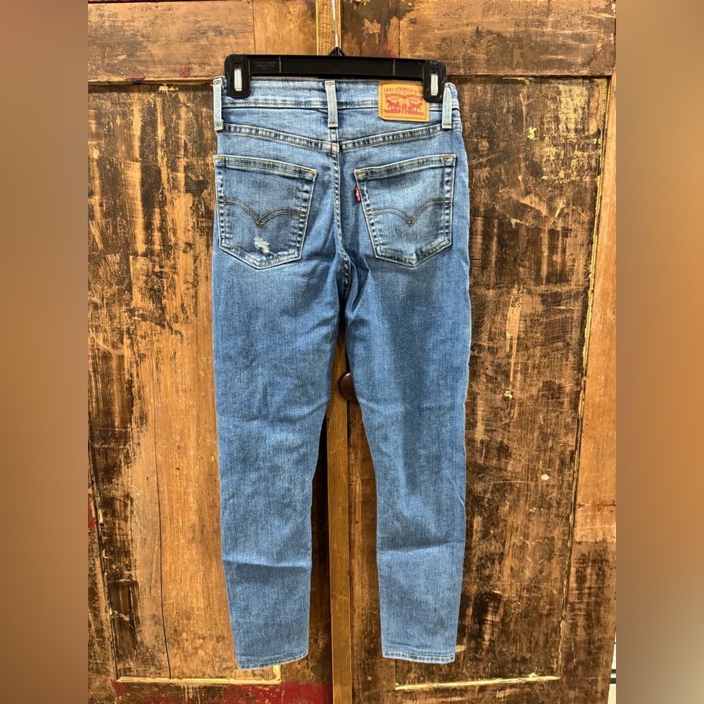 721 HIGH RISE SKINNY LEVIS WITH HOLES - Picture 3 of 13